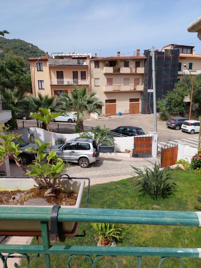 Appartamento Primo Piano Lungomare Santa Maria Navarrese Bagian luar foto