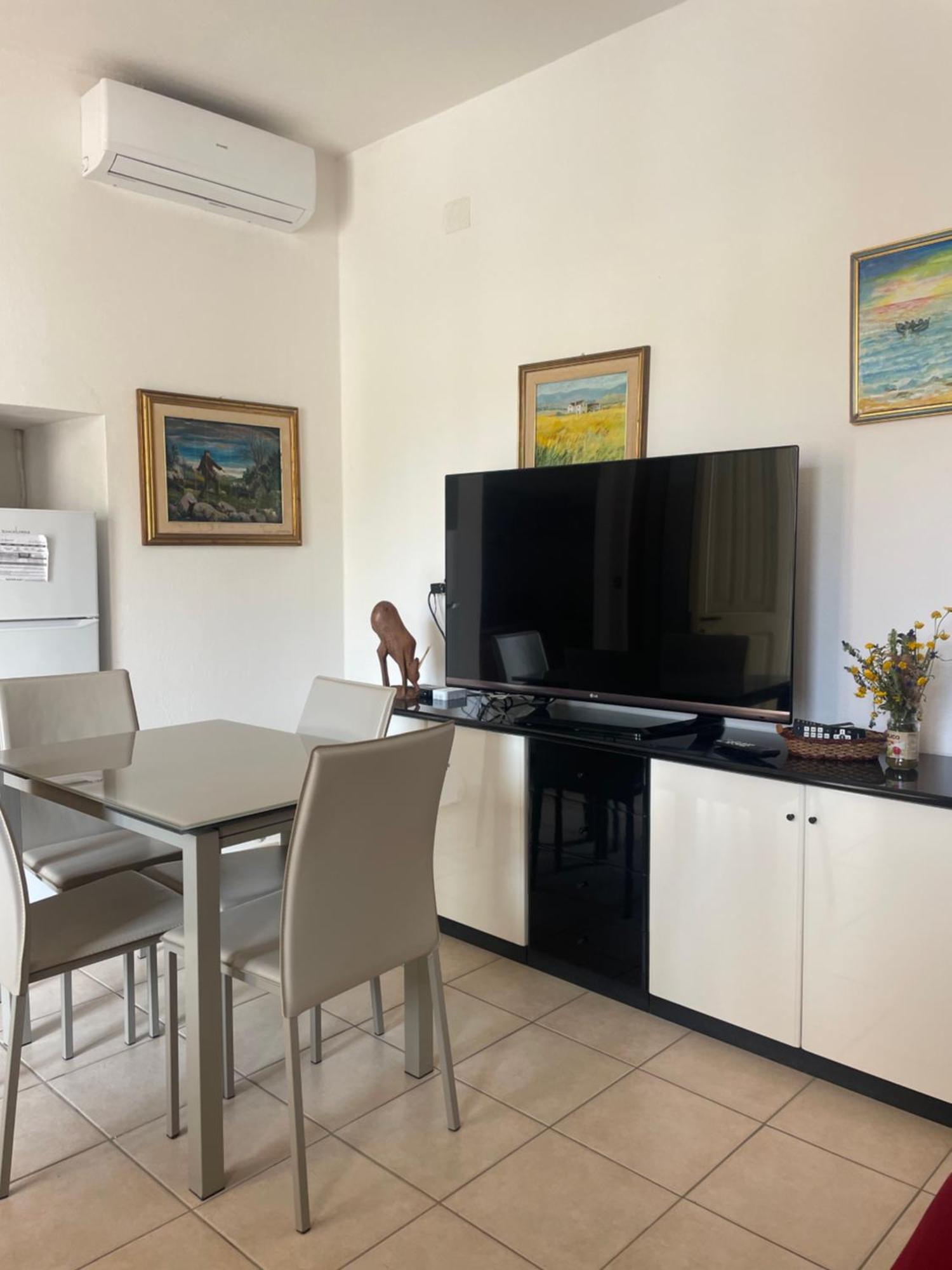 Appartamento Primo Piano Lungomare Santa Maria Navarrese Bagian luar foto